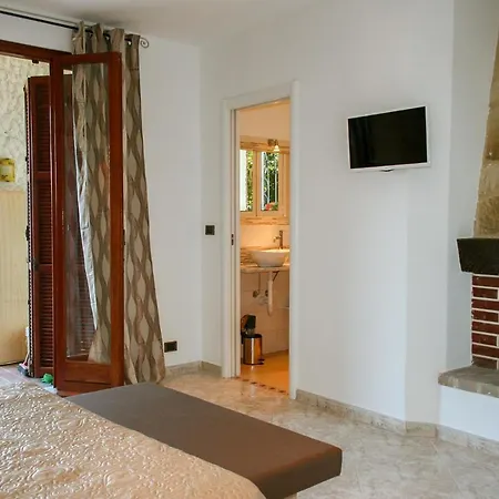 فندق مبيت وإفطار Villa Dolcevita أرما دي تاجيا