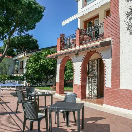 فندق مبيت وإفطار Villa Dolcevita أرما دي تاجيا